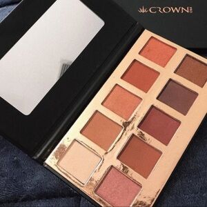 CROWN BRUSH - 10 SHADE EYESHADOW PALETTE - FUEGO.